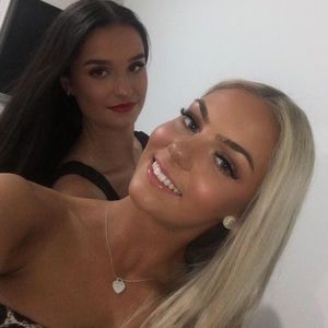 Meet your Posher, Bella